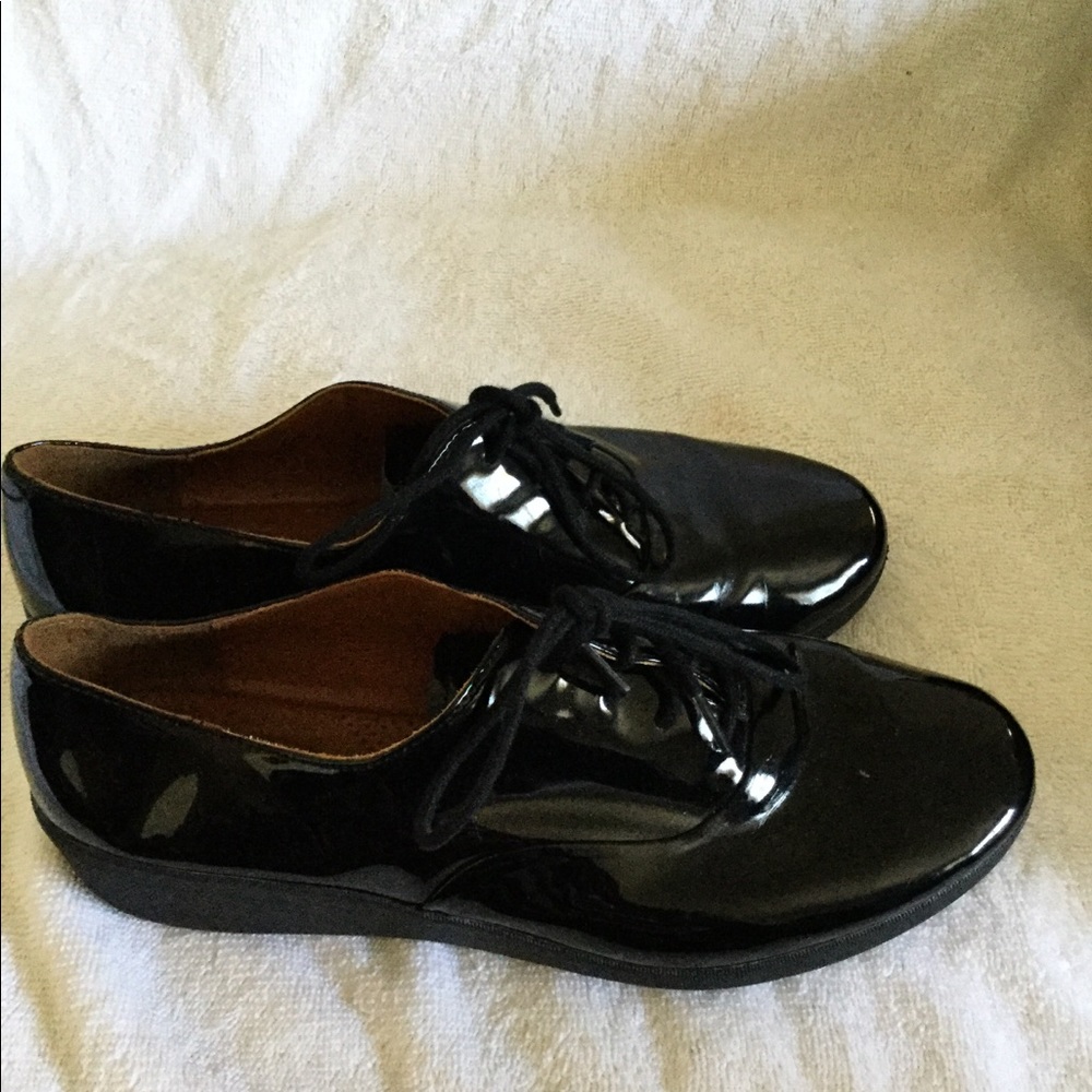 Fitflip women’s black lace up patent leather comfort shoes size 7 US